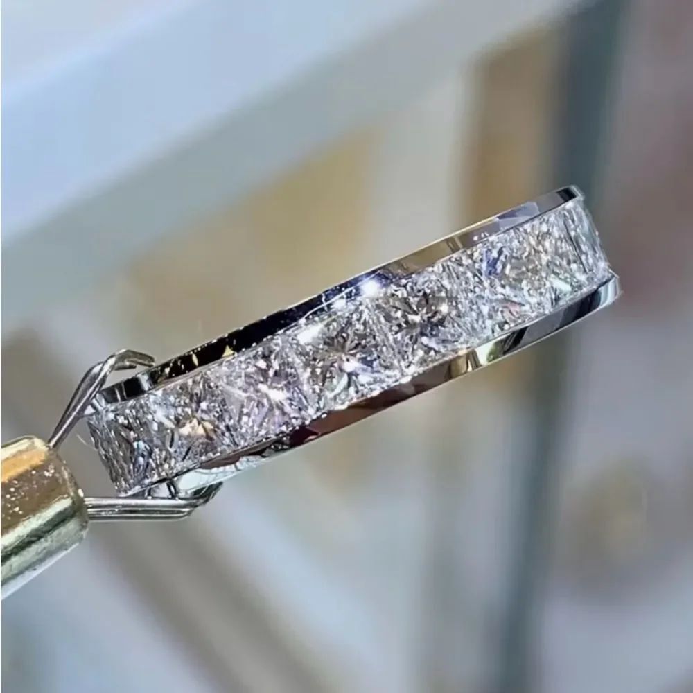 💕 New Sparkling eternity CZ ring with band of stunning stones 💕